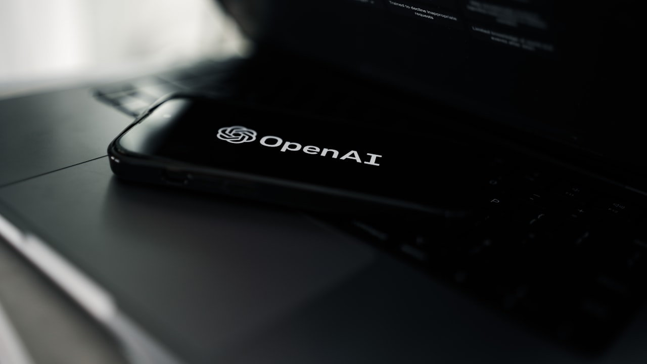 OpenAI: 推动人工智能的全面发展 